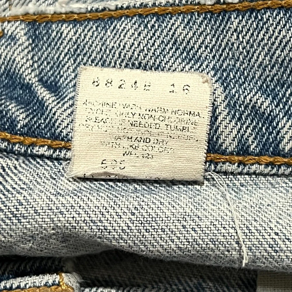 VTG Levis 550 Men Blue Light Wash Destressed Relaxed Fit Tapered Leg Jeans 38x34
